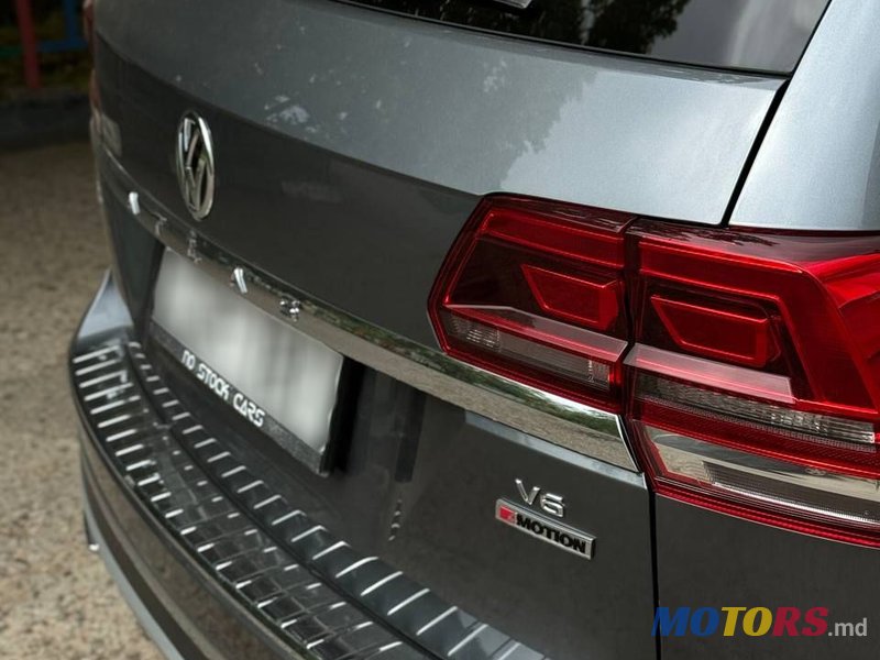 2018' Volkswagen Atlas photo #6