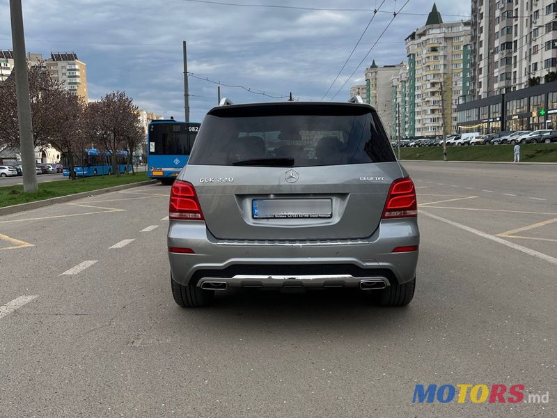 2014' Mercedes-Benz GLK-Class photo #5