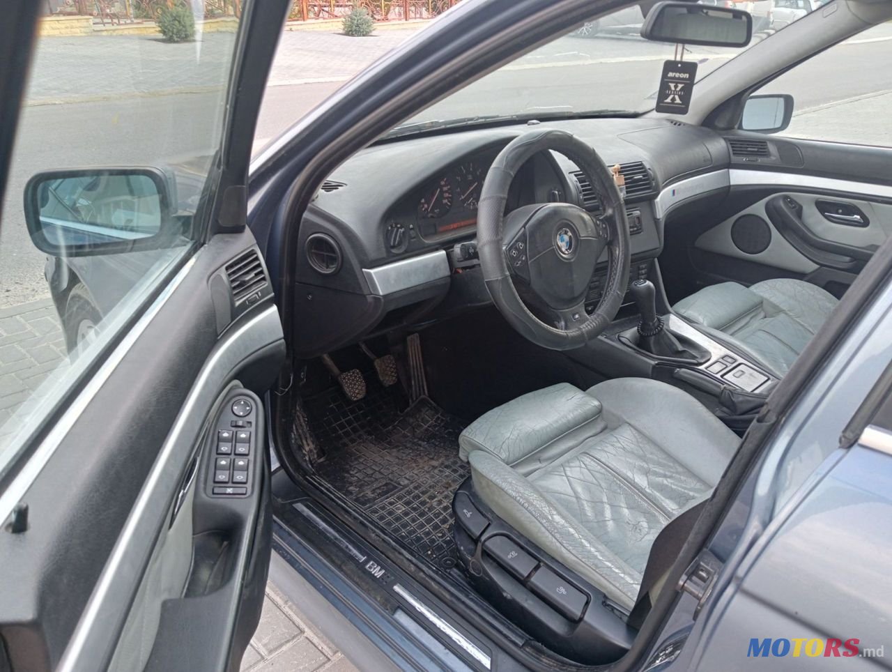 2001' BMW 5 Series photo #5