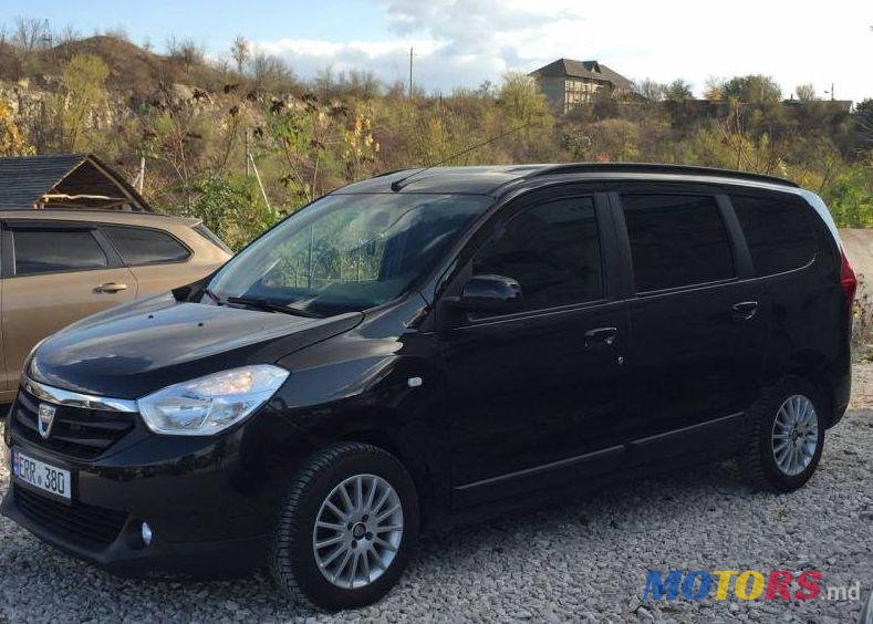 2012' Dacia Lodgy photo #1