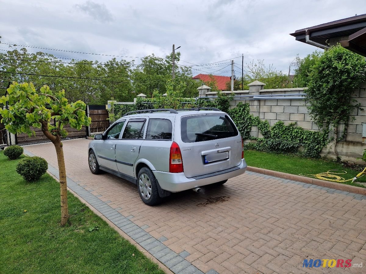 2005' Opel Astra photo #3