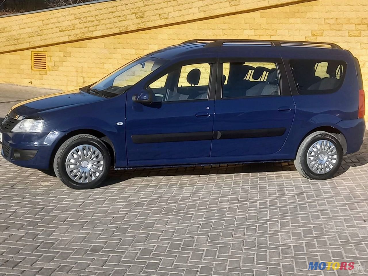 2012' Dacia Logan Mcv photo #2