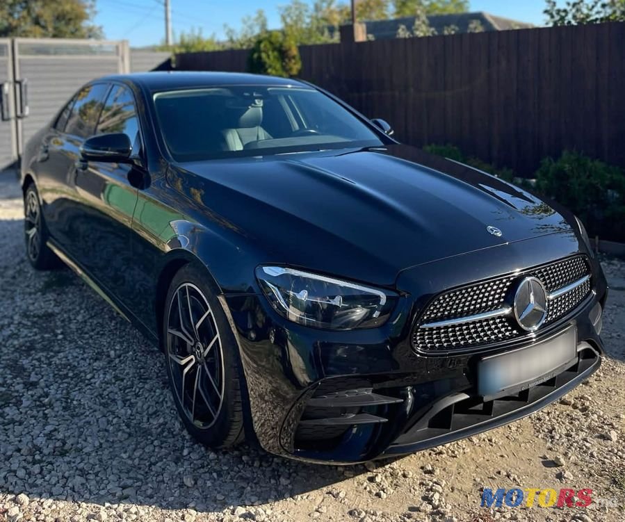 2020' Mercedes-Benz E-Class photo #1