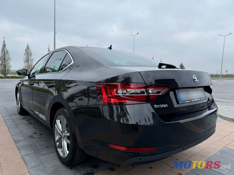 2018' Skoda Superb photo #3