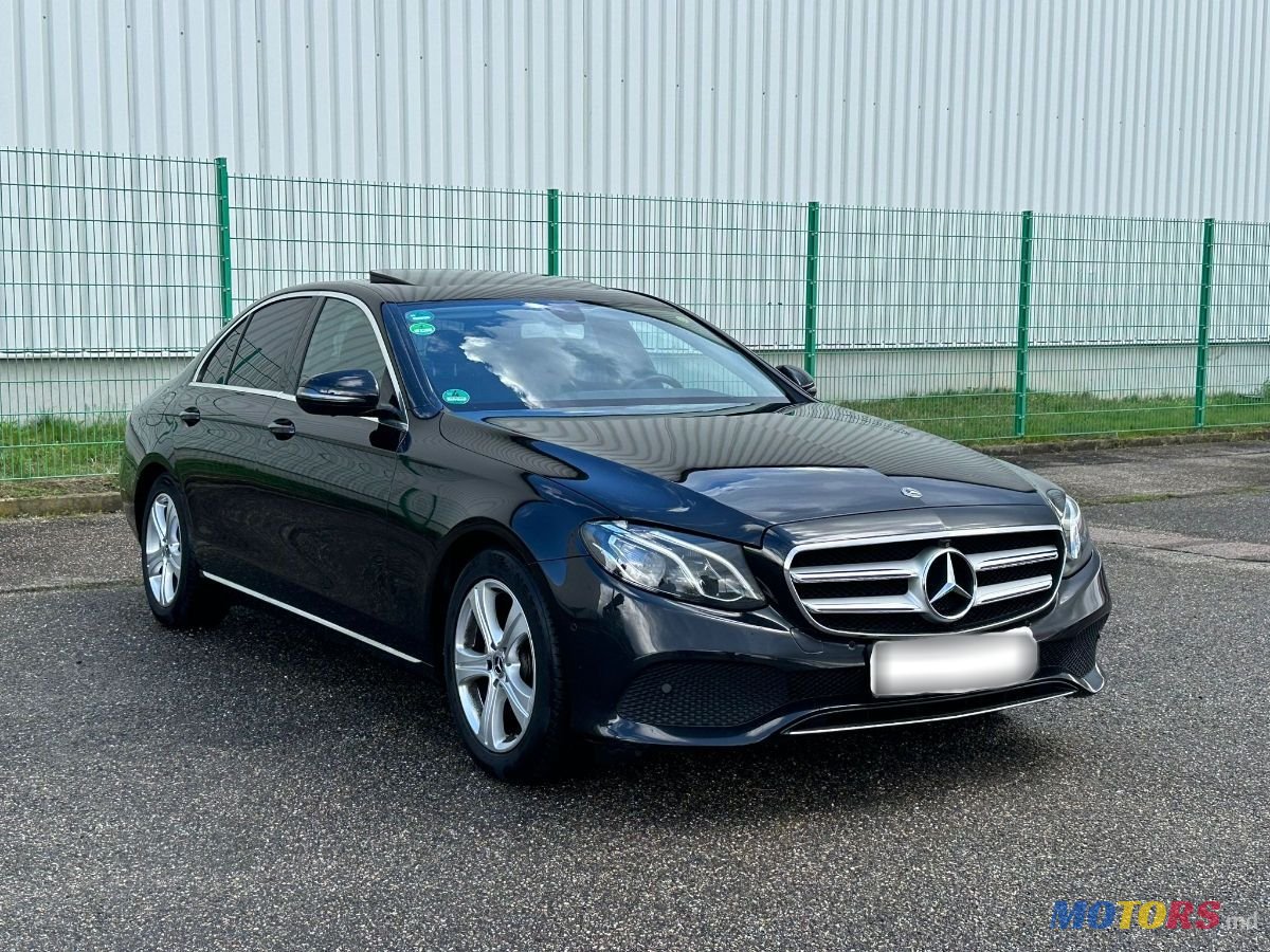 2017' Mercedes-Benz E-Class photo #1