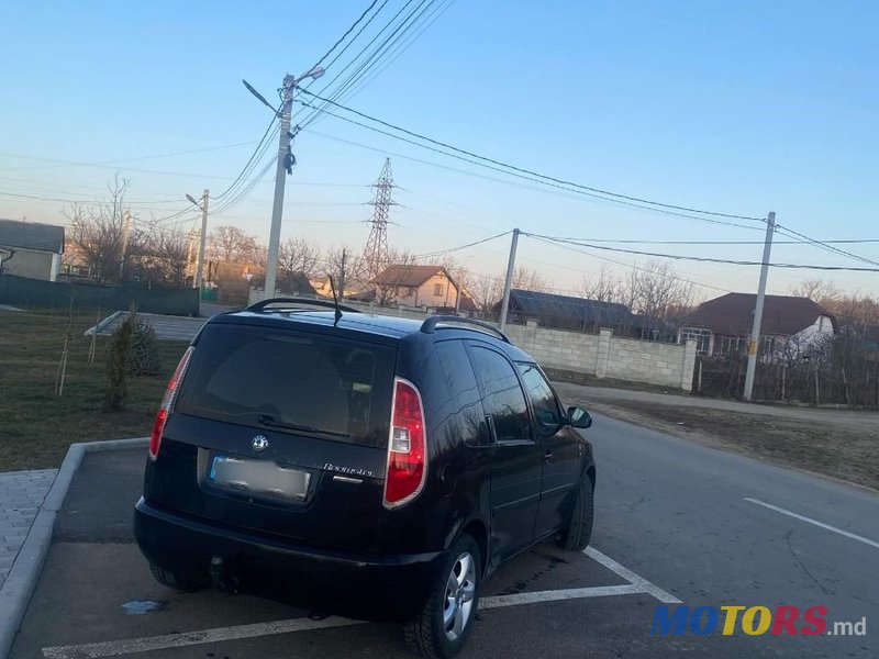 2014' Skoda Roomster photo #3
