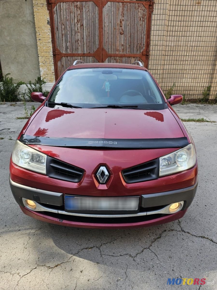 2008' Renault Megane photo #6