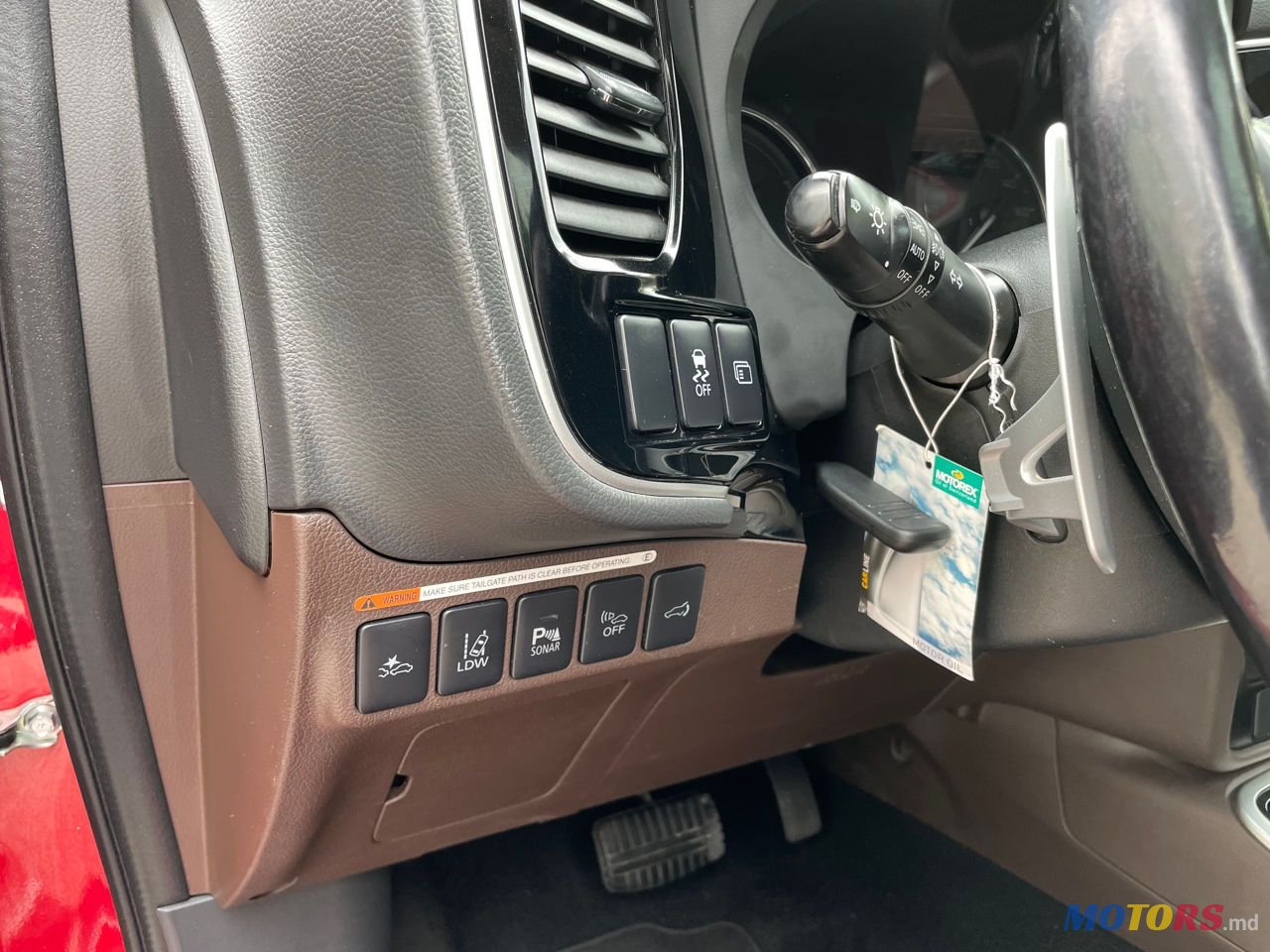 2016' Mitsubishi Outlander photo #3