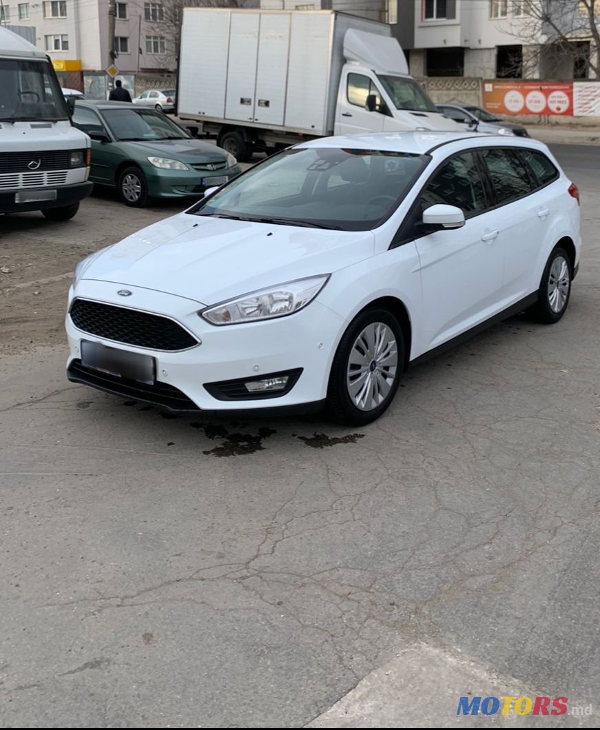 2017' Ford Focus photo #2