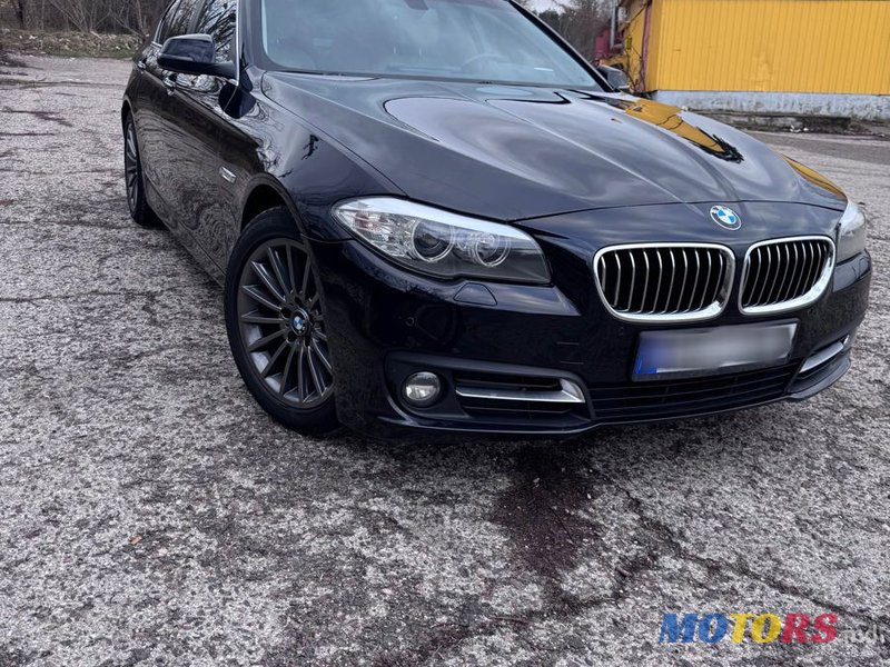2014' BMW 5 Series photo #2