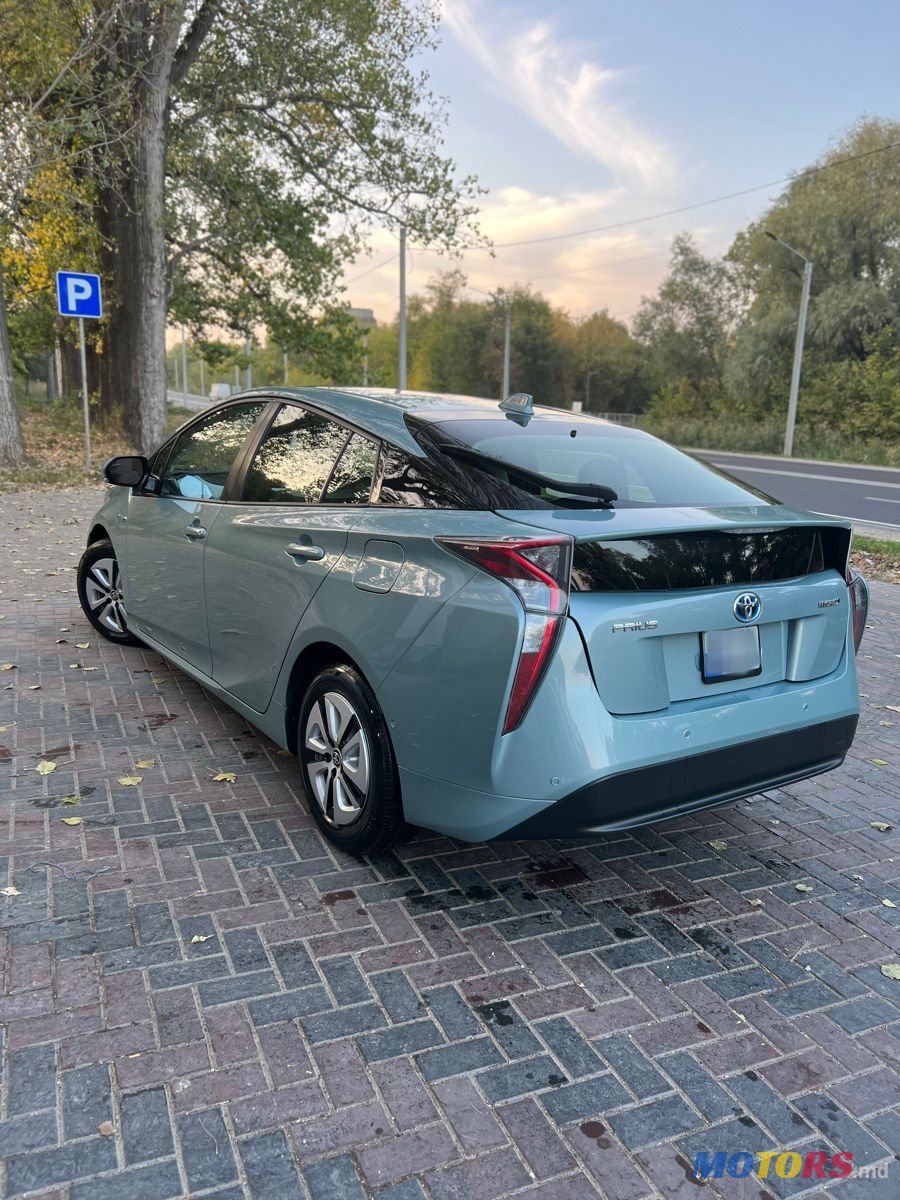 2016' Toyota Prius photo #6