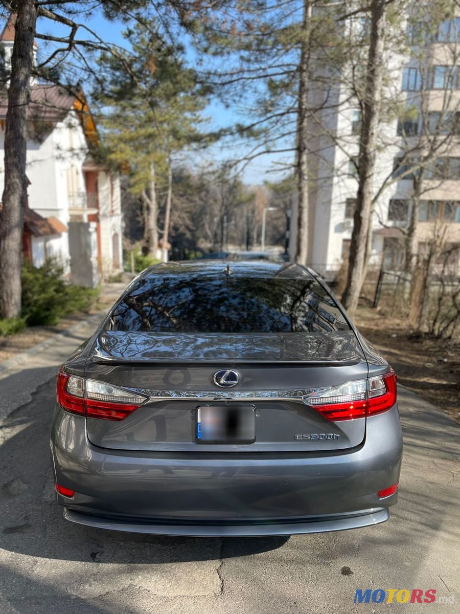 2016' Lexus Es Series photo #4