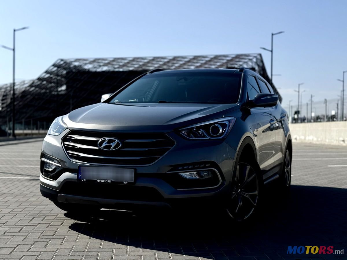 2017' Hyundai Santa Fe photo #1