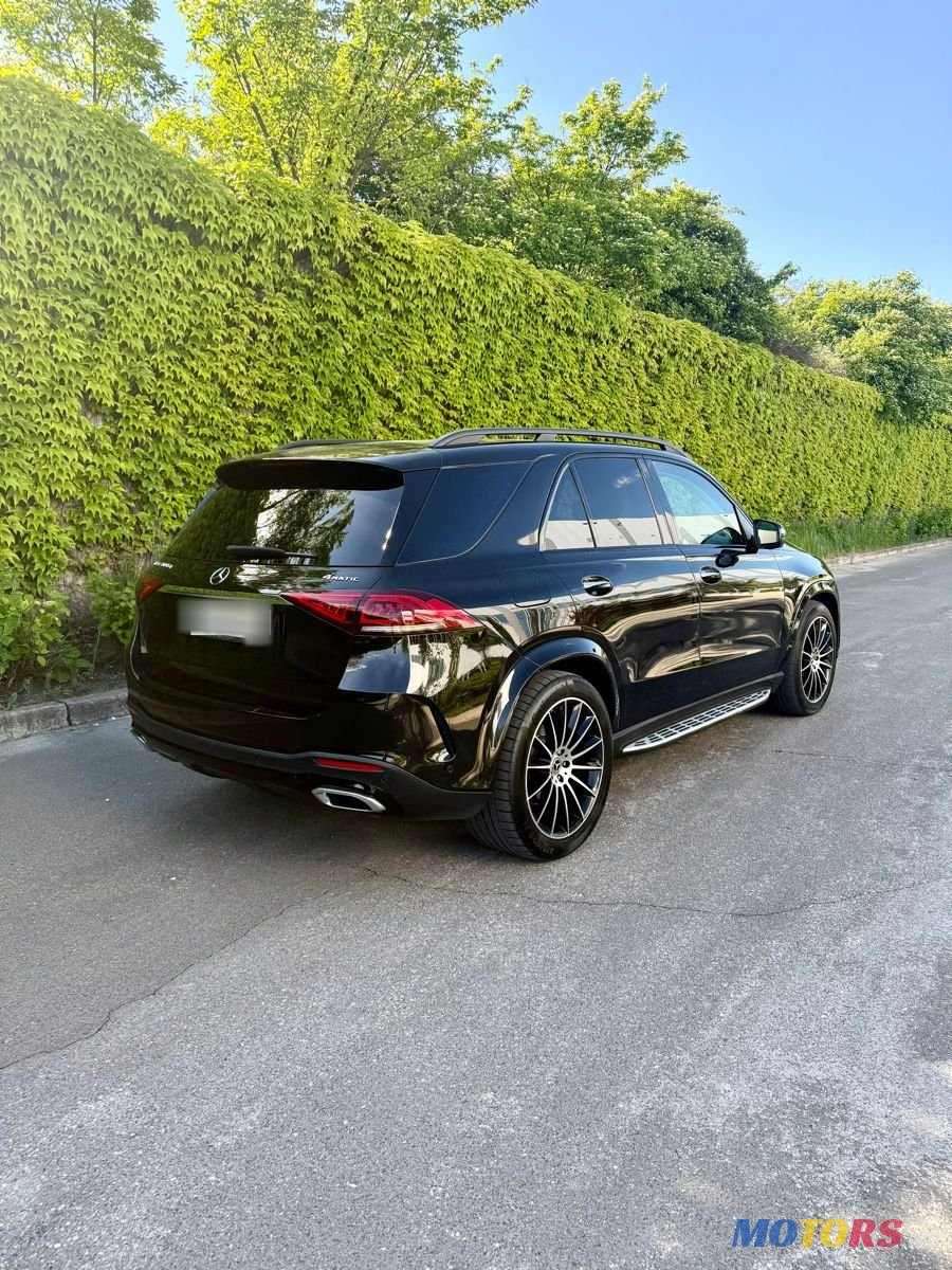 2022' Mercedes-Benz GLE photo #2