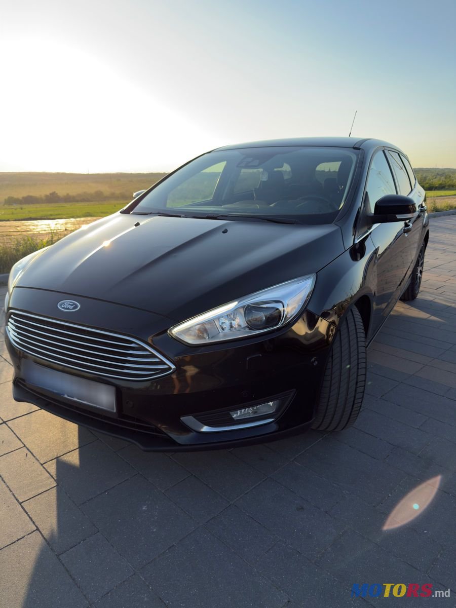 2016' Ford Focus photo #2