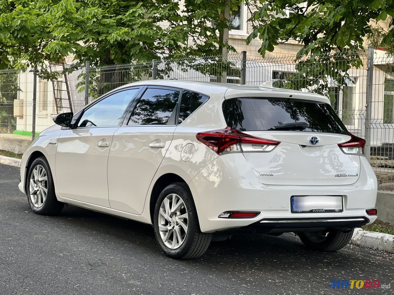 2016' Toyota Auris photo #4