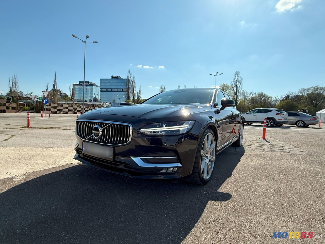 2017' Volvo S90 photo #3