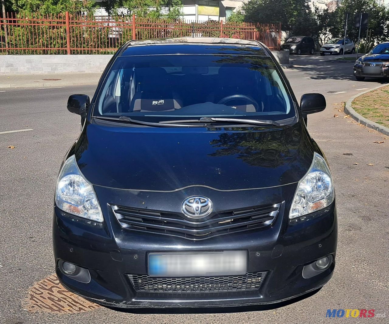2010' Toyota Verso photo #1