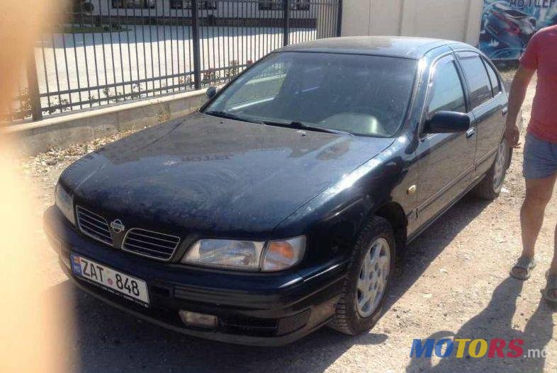 1996' Nissan Maxima photo #2