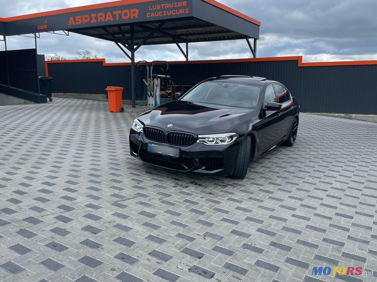 2017' BMW 5 Series photo #1