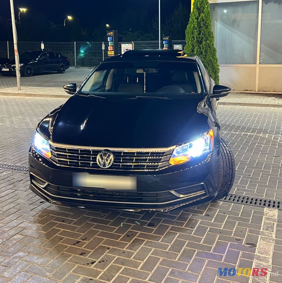 2018' Volkswagen Passat photo #3