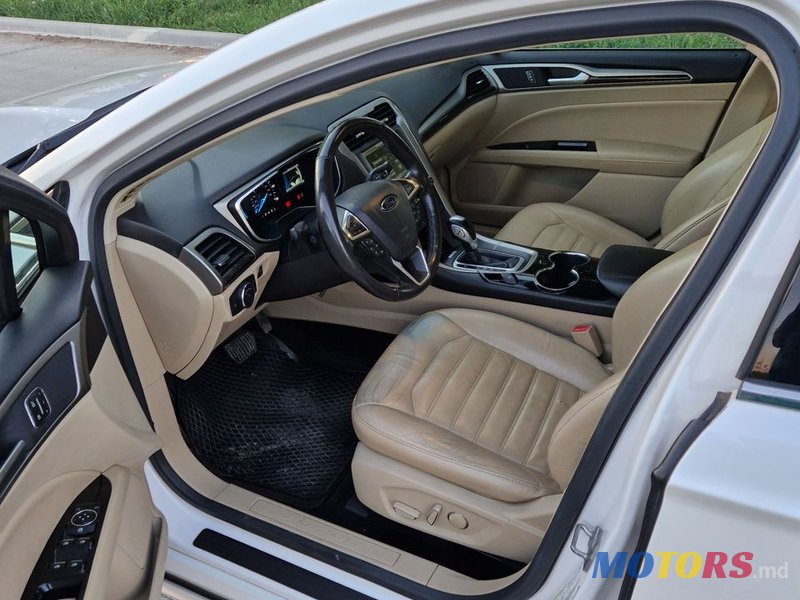 2014' Ford Fusion photo #2