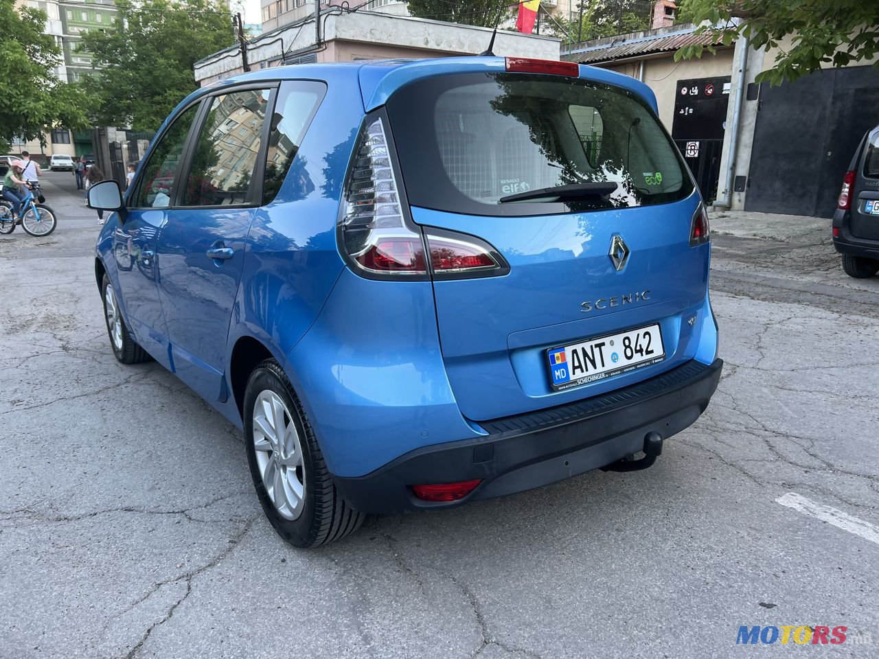 2013' Renault Scenic photo #4