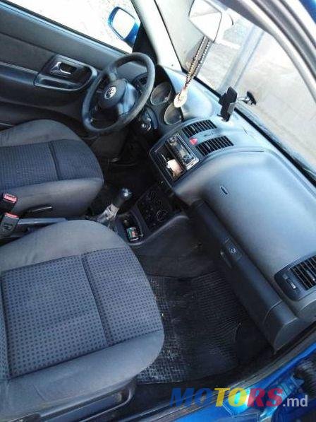 2000' Volkswagen Polo photo #3