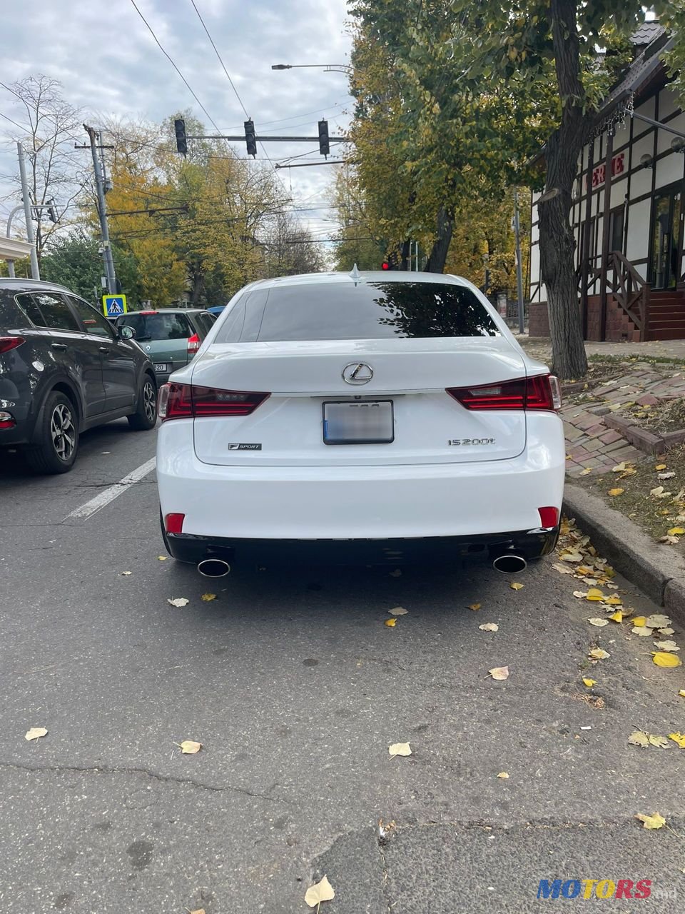 2016' Lexus Is Series photo #3