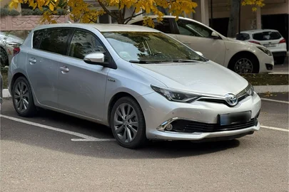 2015' Toyota Auris