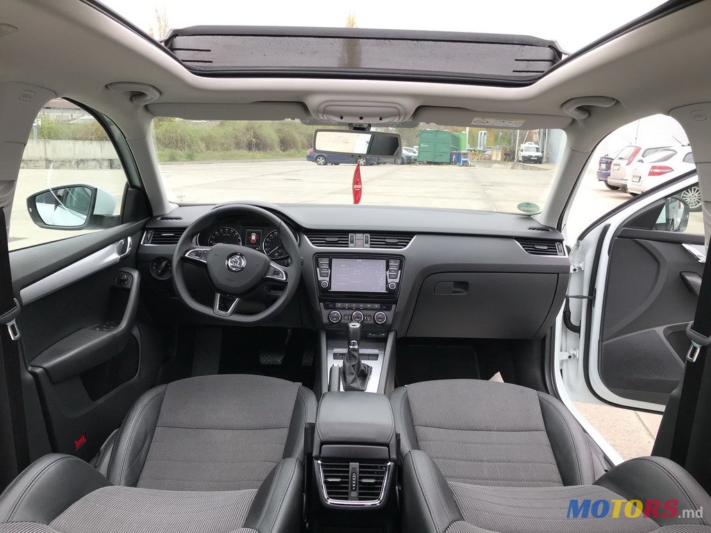 2015' Skoda Octavia photo #5