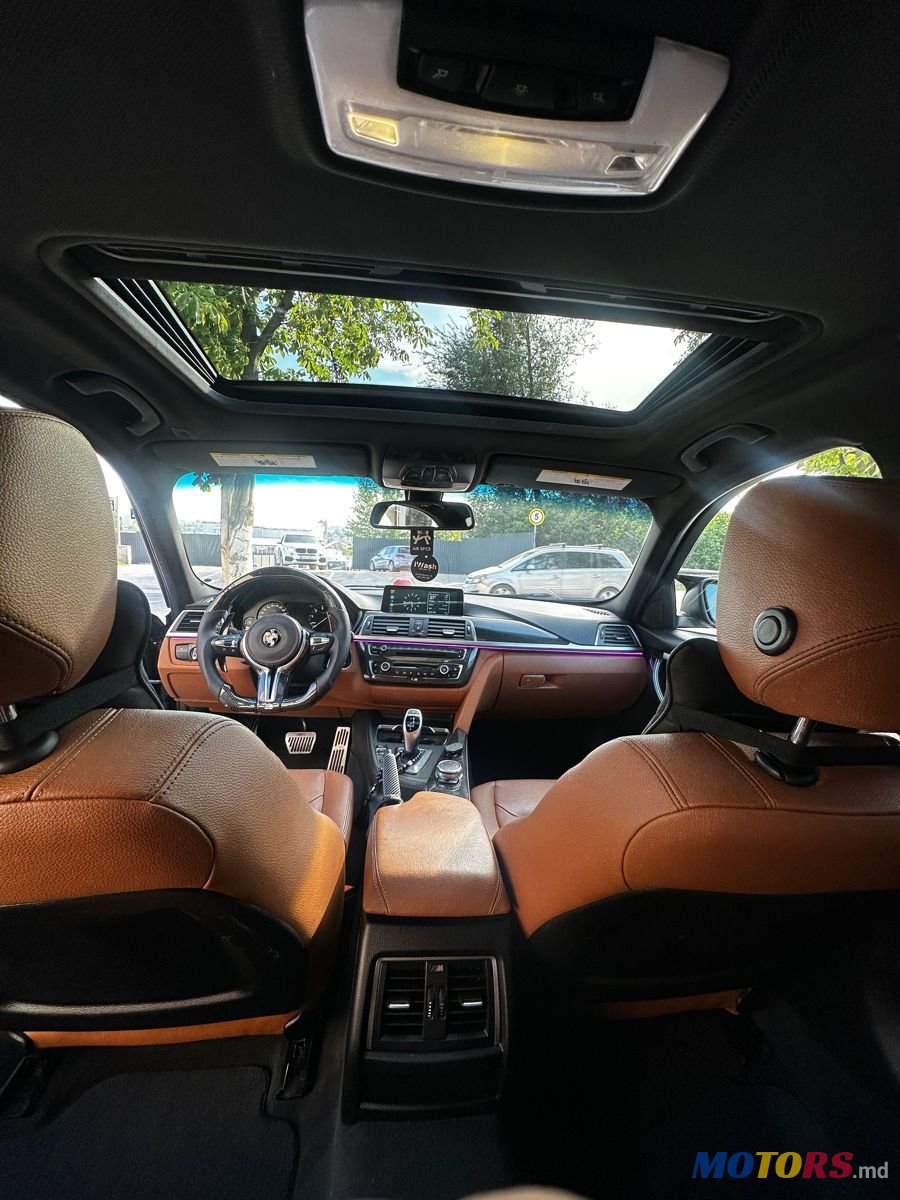 2016' BMW 3 Series photo #5