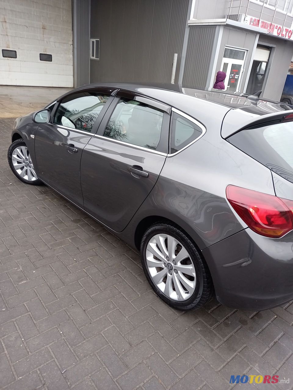 2010' Opel Astra photo #6