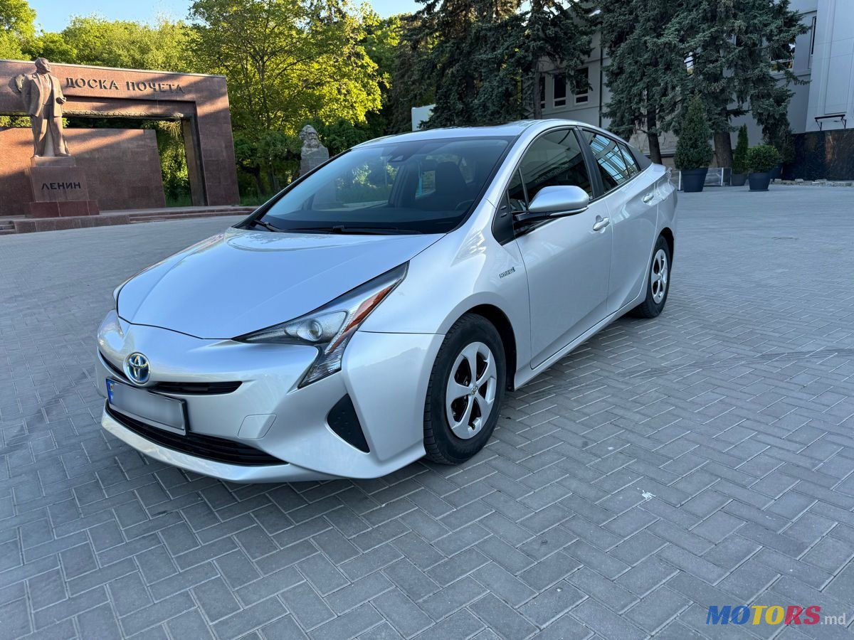 2016' Toyota Prius photo #3