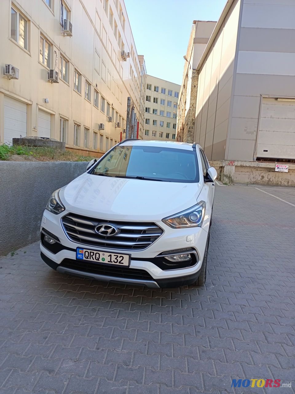 2016' Hyundai Santa Fe photo #1