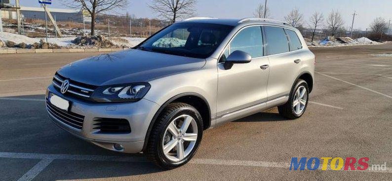 2012' Volkswagen Touareg photo #4