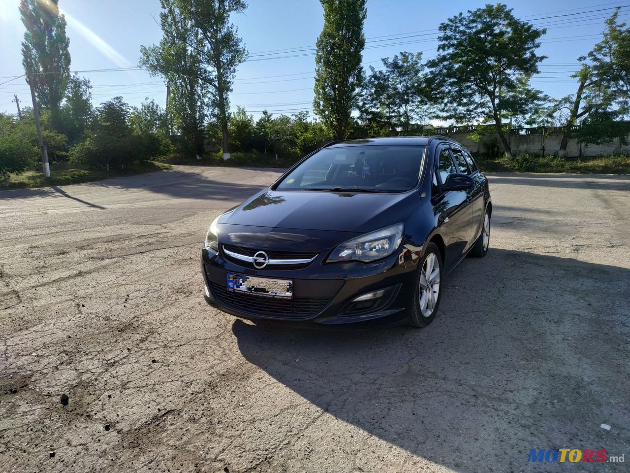 2013' Opel Astra photo #3