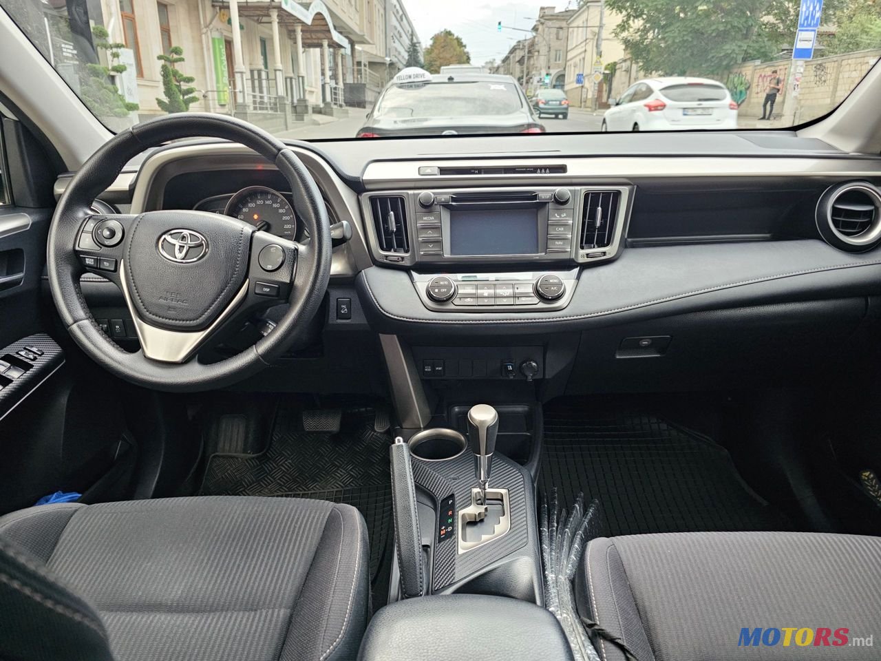 2013' Toyota RAV4 photo #6