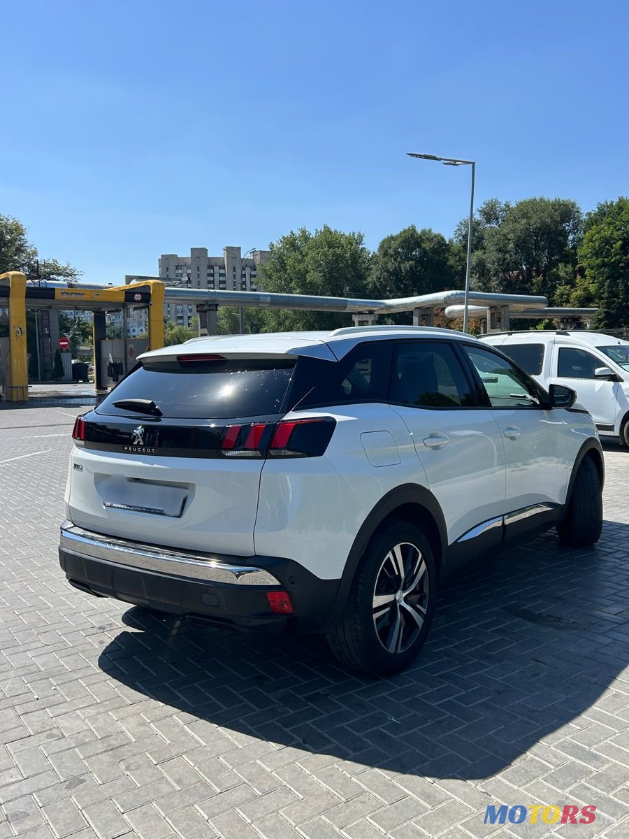 2019' Peugeot 3008 photo #2