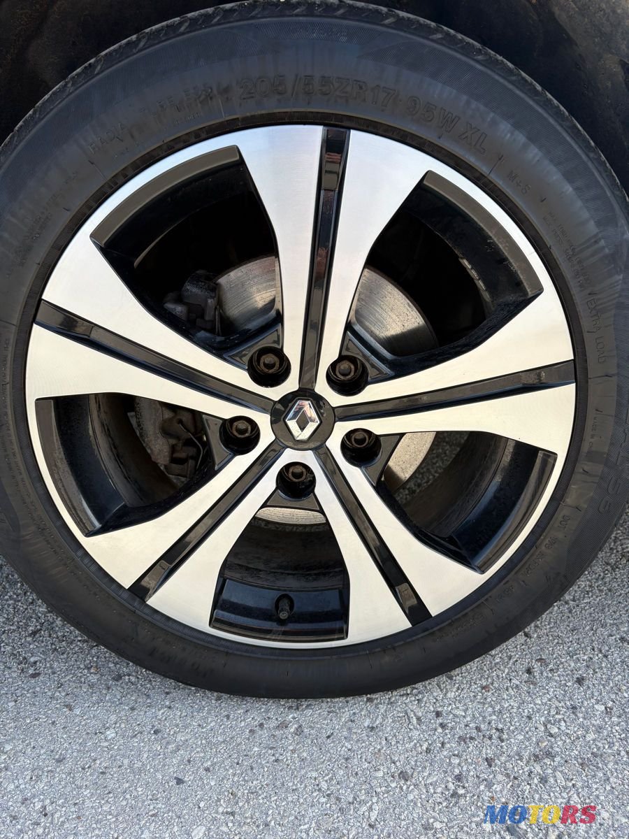 2015' Renault Megane photo #5