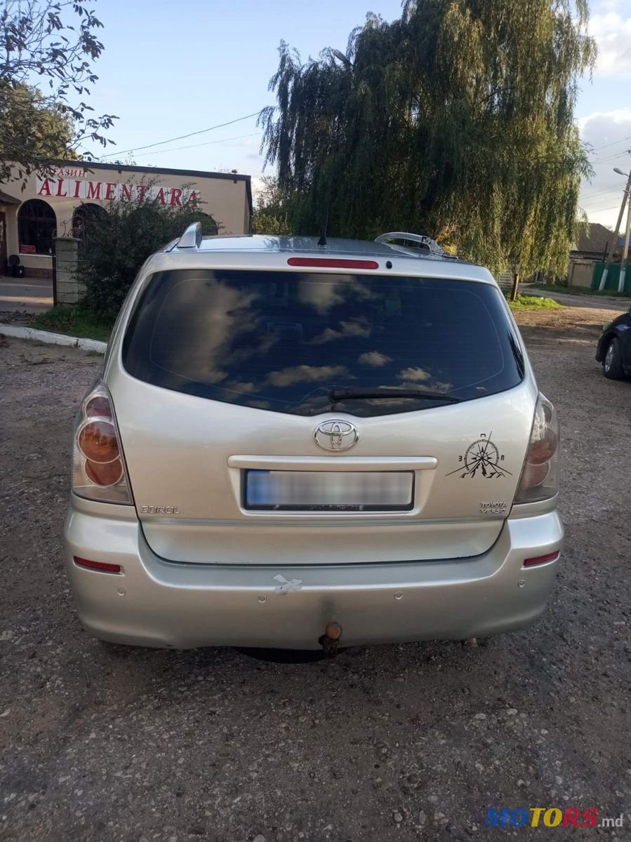 2005' Toyota Verso photo #5