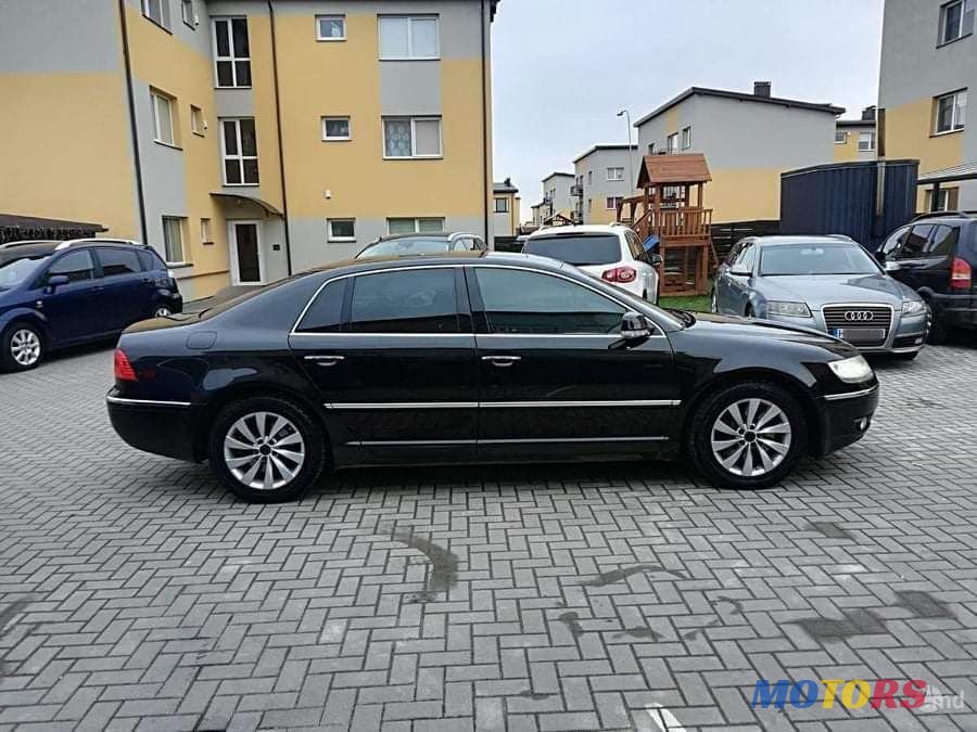 2007' Volkswagen Phaeton photo #2