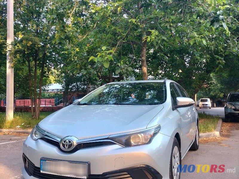2017' Toyota Auris photo #1