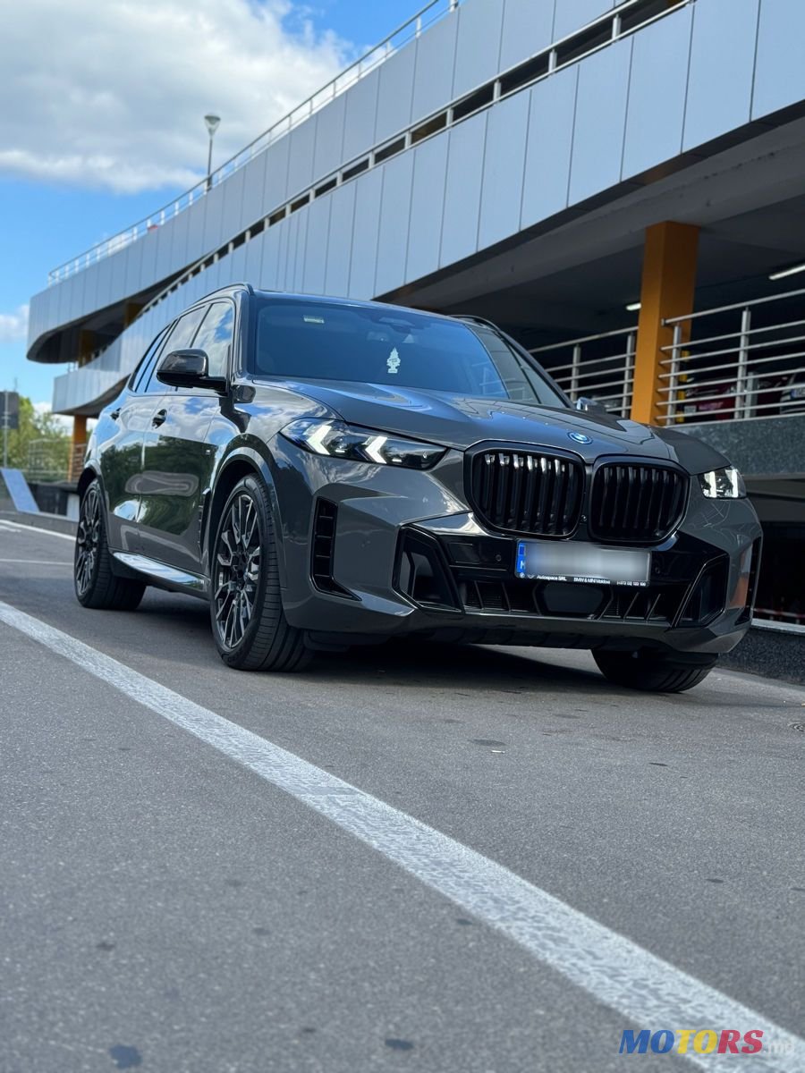 2023' BMW X5 photo #6
