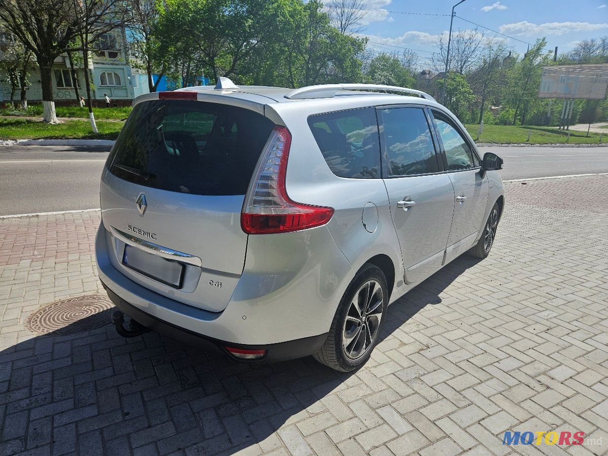 2015' Renault Grand Scenic photo #6