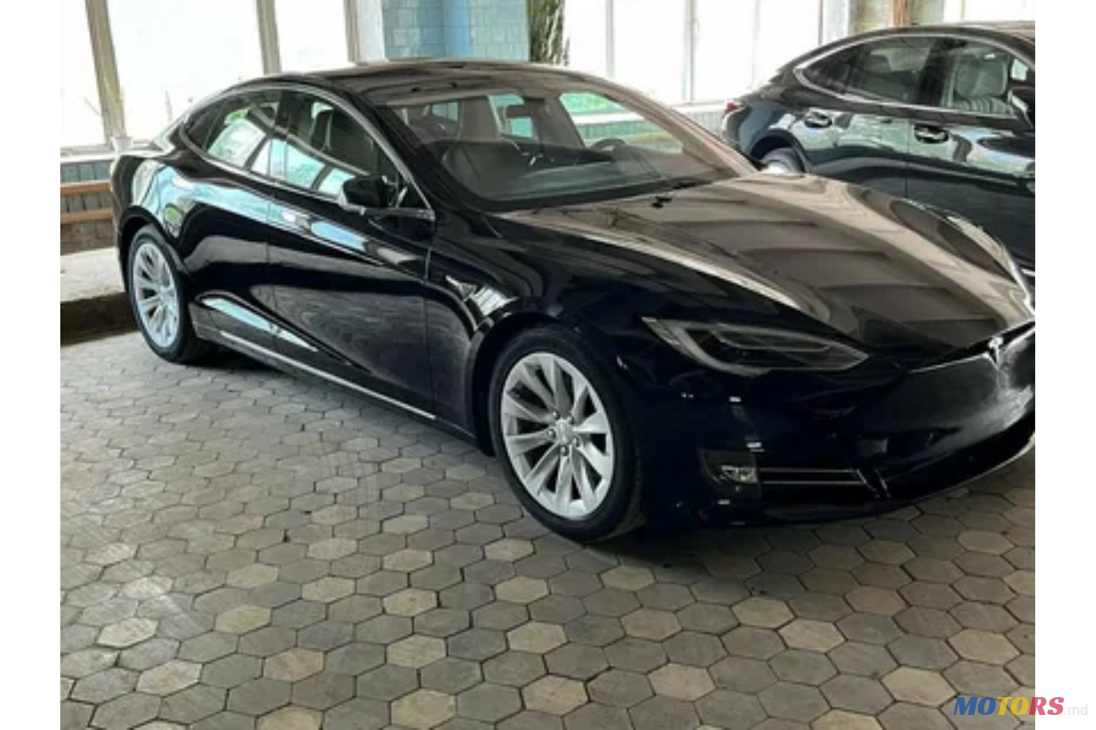 2015' Tesla Model S 90D photo #2