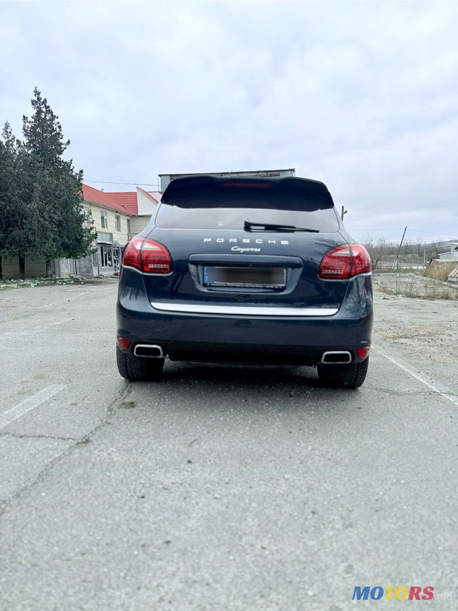 2013' Porsche Cayenne photo #4