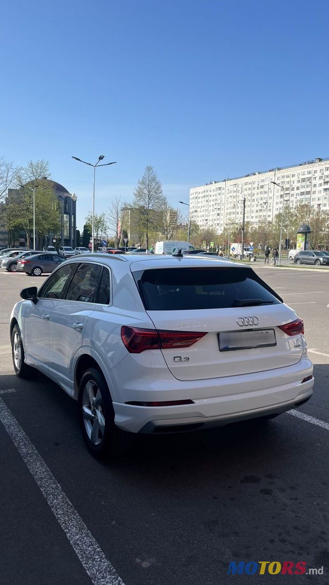 2019' Audi Q3 photo #3