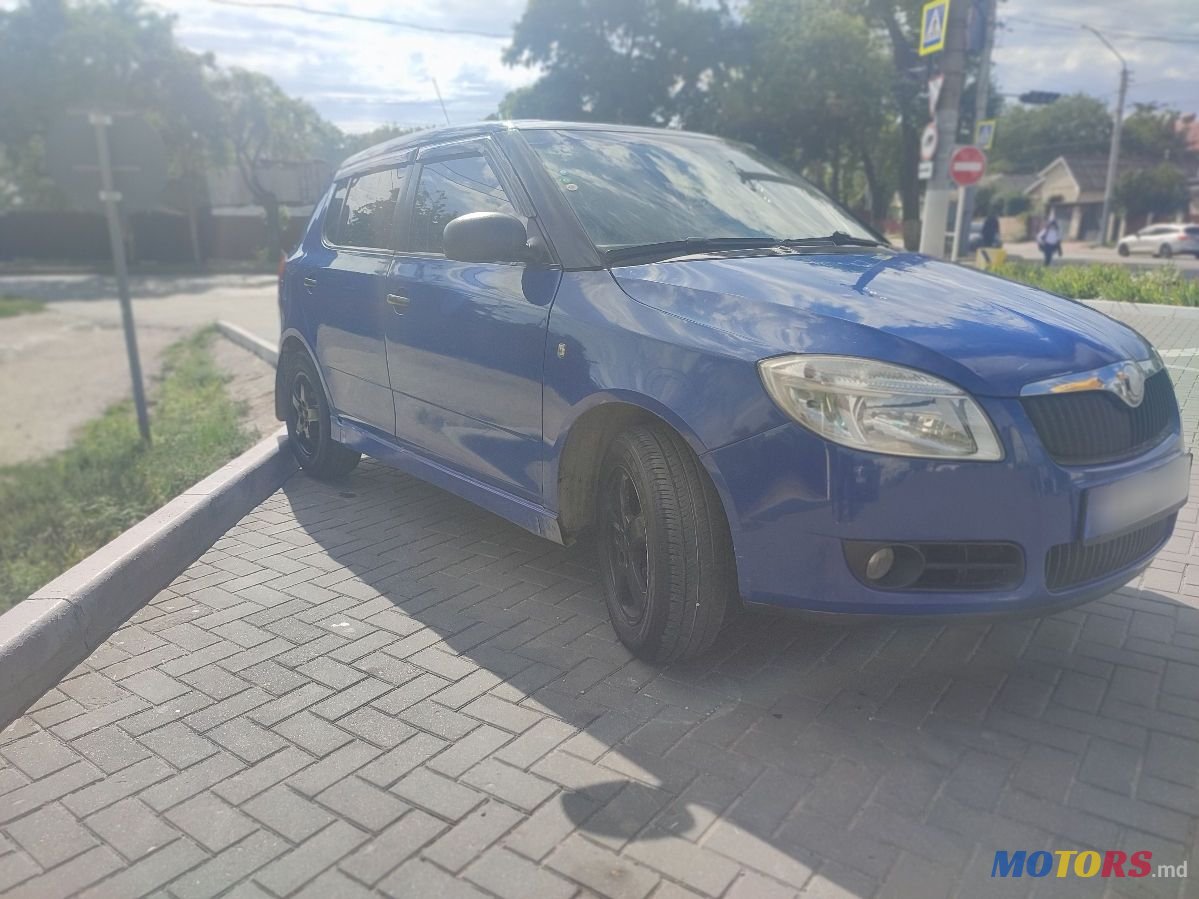 2008' Skoda Fabia photo #4