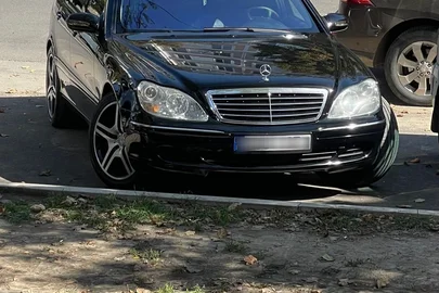 2006' Mercedes-Benz S-Class